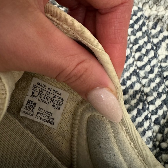 YEEZEY ADIDAS BOOST 350 V2 - Picture 10 of 11